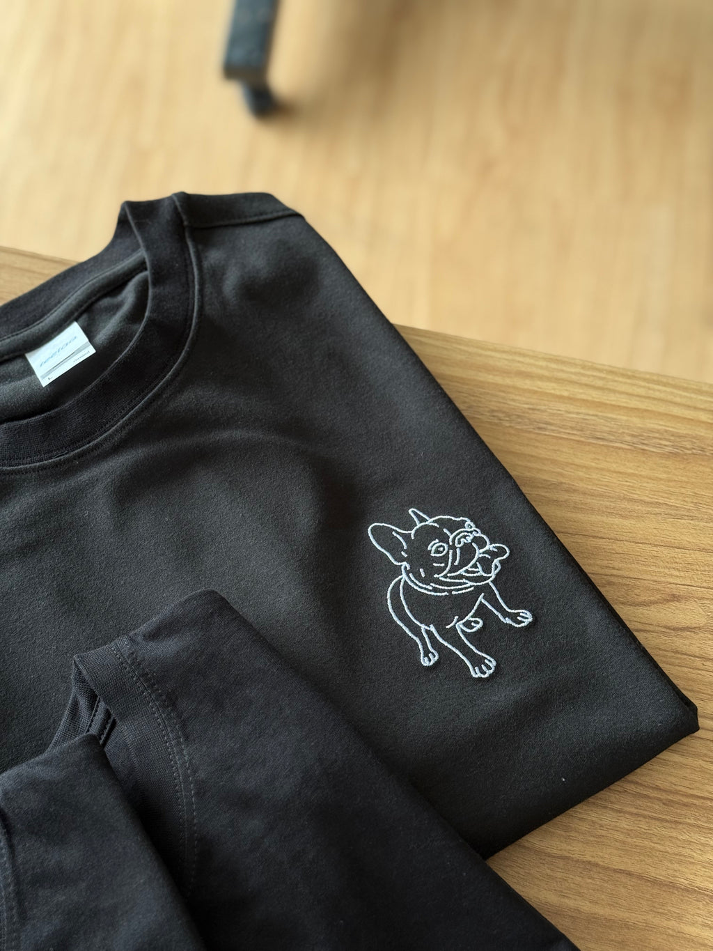 「EMBROIDERED」OUTLINE TEE