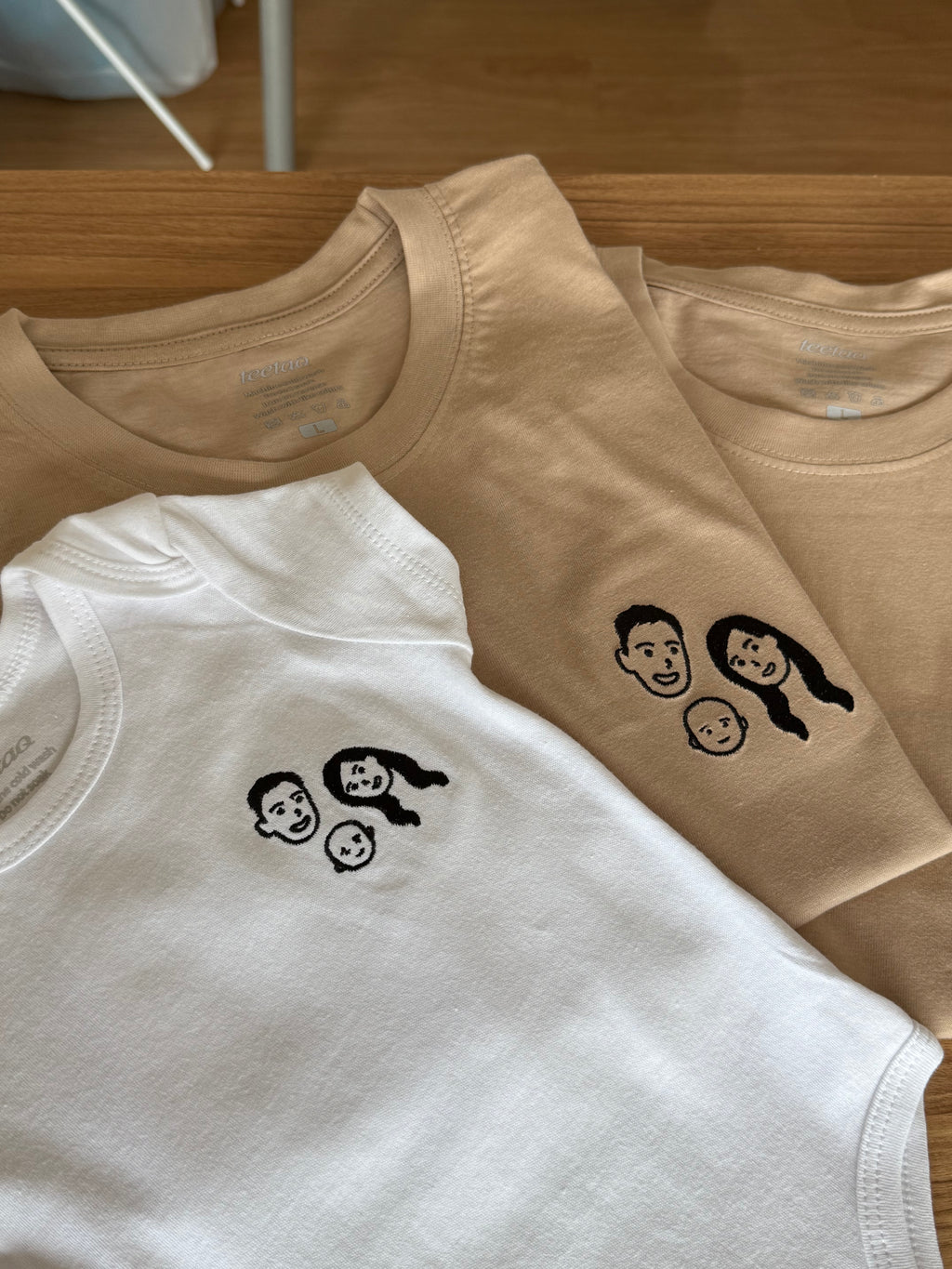 「EMBROIDERED」OUTLINE TEE
